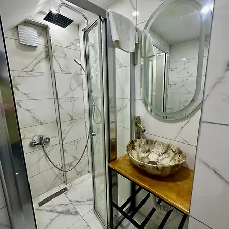 Newalla Old Hotel 5*