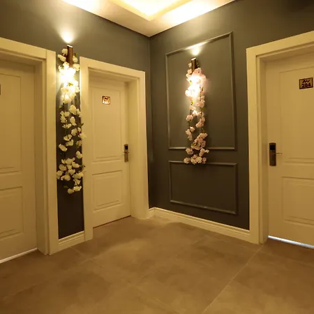 Newalla Old 3* Стамбул