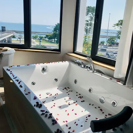 Newalla Old 3* Стамбул