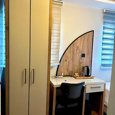 Отель Newalla Old