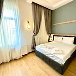 Newalla Old Hotel 3*