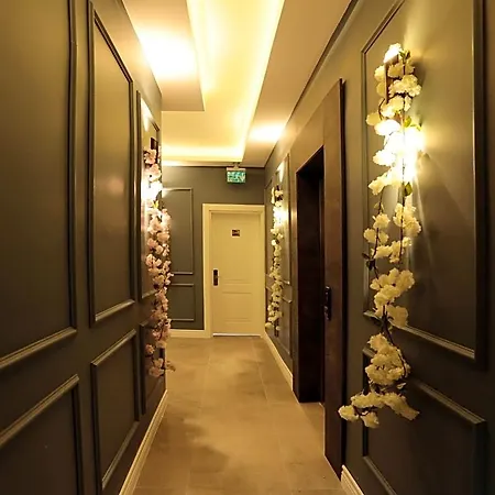 Newalla Old Otel İstanbul