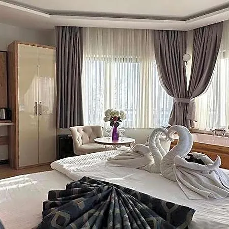 Otel Newalla Old