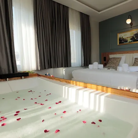 Newalla Old Otel İstanbul