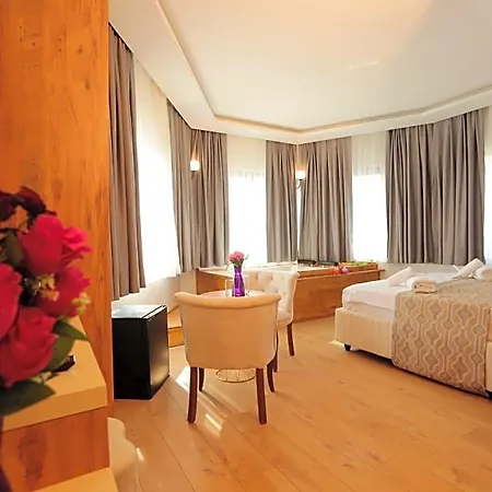Newalla Old Hotel 3*