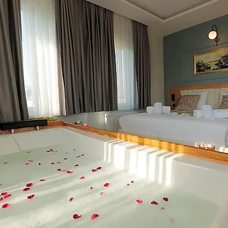 Newalla Old Hotel Istanbul