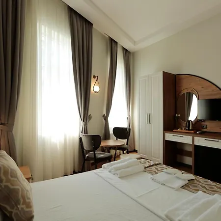 Newalla Old 3* Стамбул